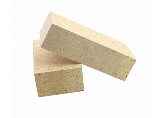 बॉक्साइट / कोरंडम उच्च एलुमिना ईंटों एल्युमिना दुर्दम्य सीमेंट भट्ठा अस्तर सामग्री